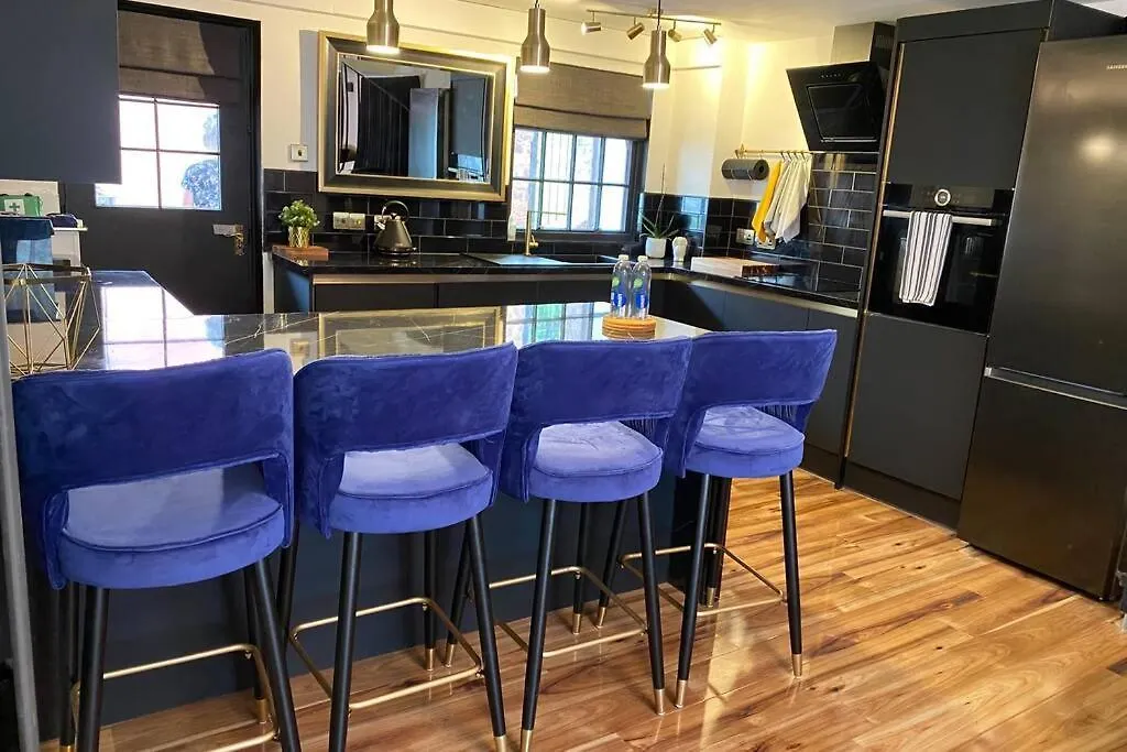 Stunning 2 Bed Apartment, In The Heart Of Exeter! Exeter