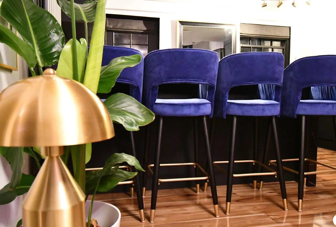 Apartment Stunning 2 Bed Apartment, In The Heart Of Exeter!